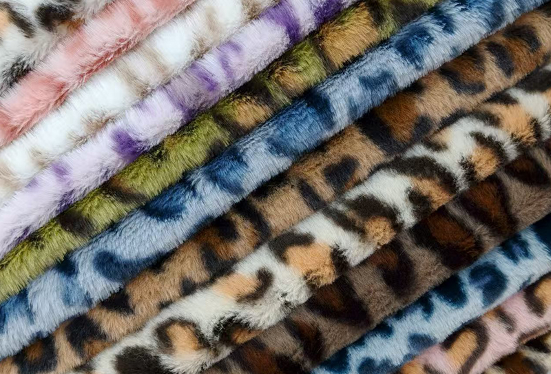 Kain mewah motif bulu kelinci macan tutul 500mg 160cm