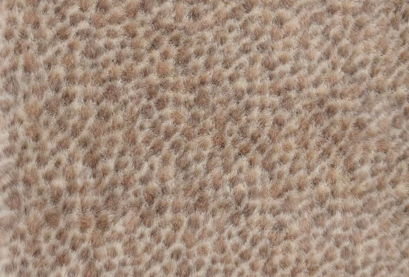 Kain bulu imitasi motif macan tutul cetak cerpelai Eropa lebar 160mm Kain bulu imitasi motif macan tutul cetak cerpelai Eropa lebar 160mm